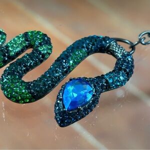 Green & Blue Faceted Crystal Beaded Snake Gunmetal Chain 20"  Necklace